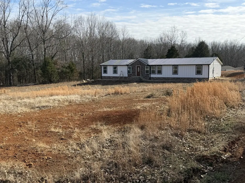10831 Missionary Ridge Road Bon Aqua TN 37025