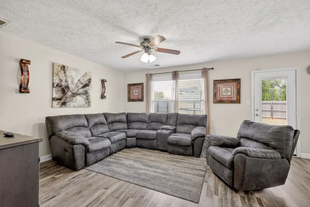 1510 Beaconcrest Circle Murfreesboro TN 37128