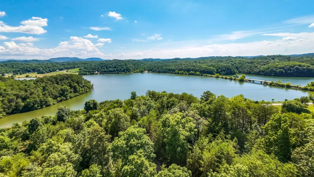 151 Citico Road Vonore TN 37885