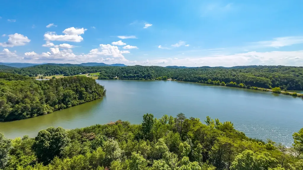 151 Citico Road Vonore TN 37885