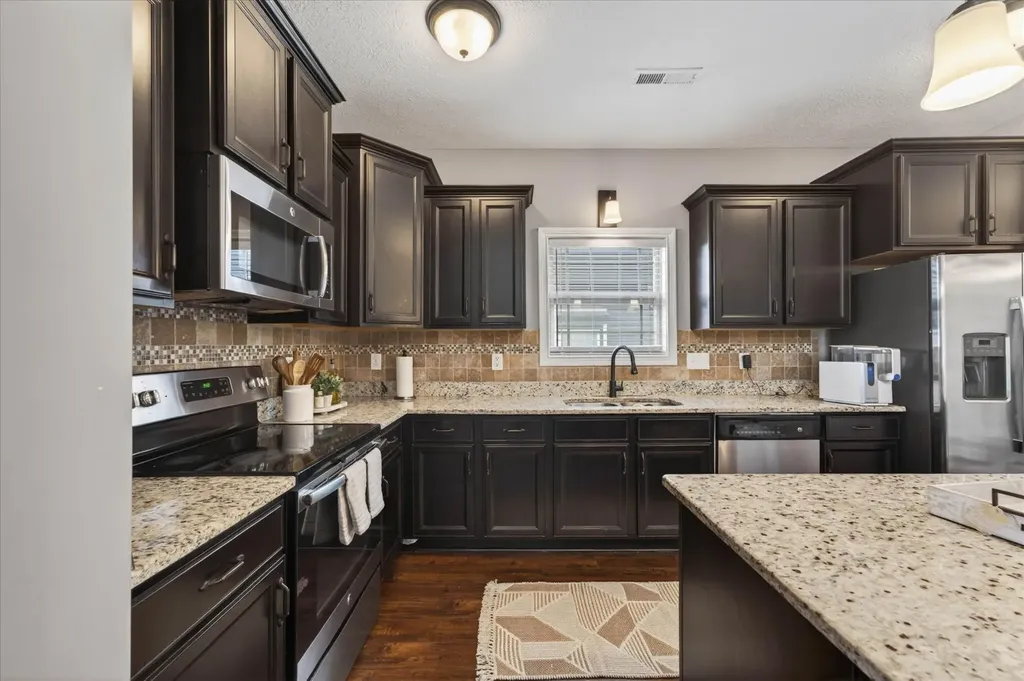 3751 Windmill Drive Clarksville TN 37040