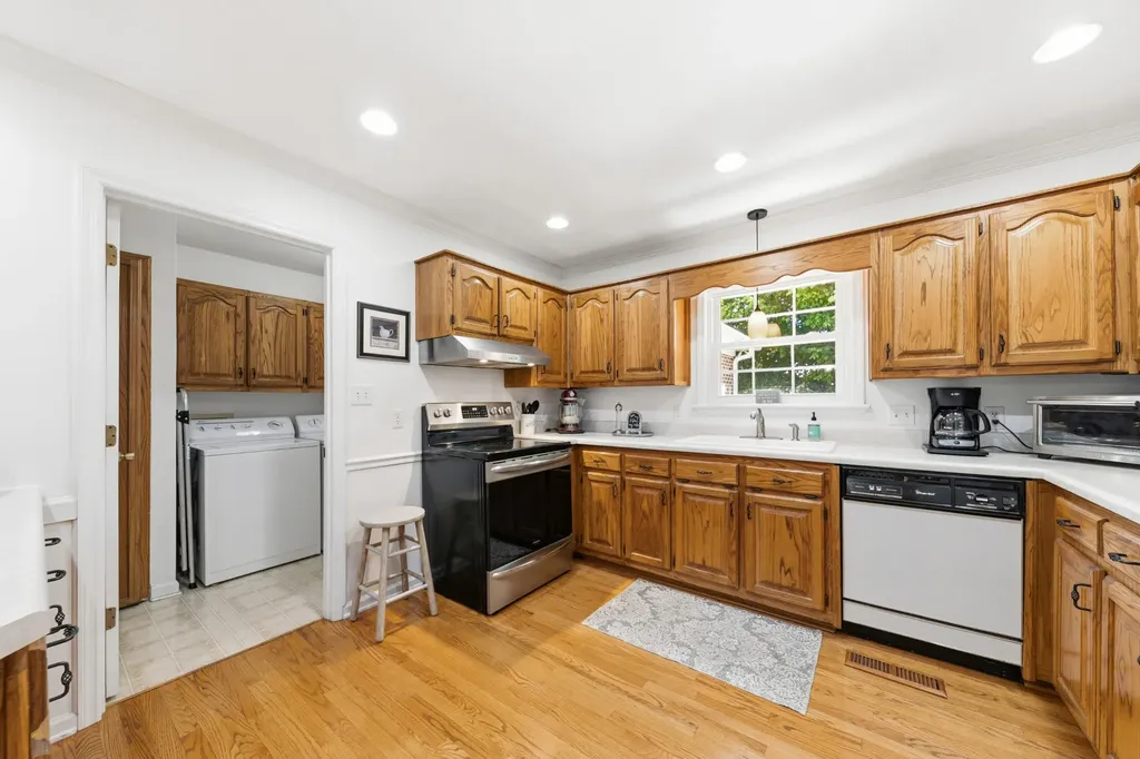 4011 Hays Drive Columbia TN 38401