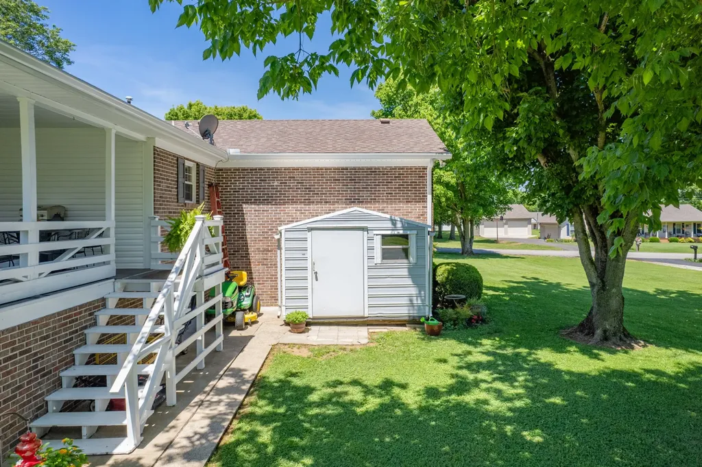 4011 Hays Drive Columbia TN 38401