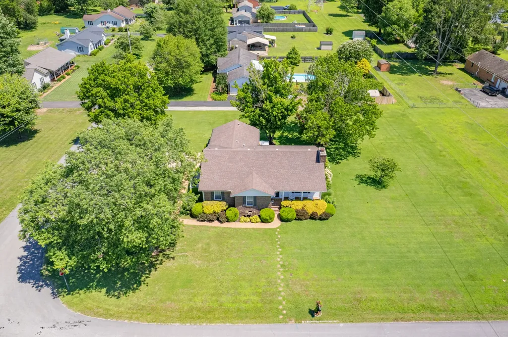 4011 Hays Drive Columbia TN 38401
