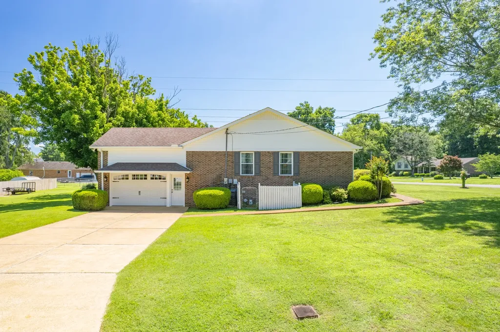 4011 Hays Drive Columbia TN 38401