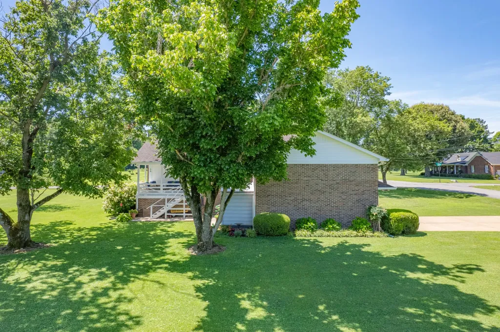 4011 Hays Drive Columbia TN 38401