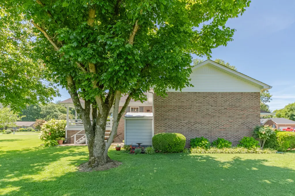 4011 Hays Drive Columbia TN 38401