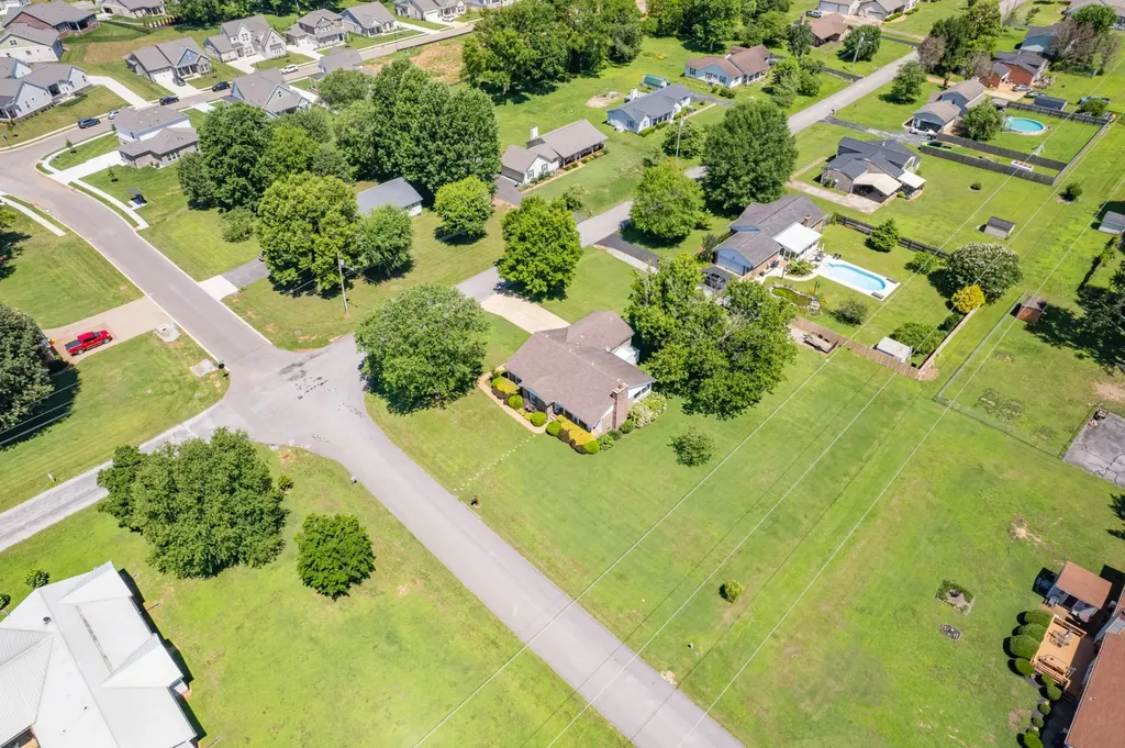 4011 Hays Drive Columbia TN 38401