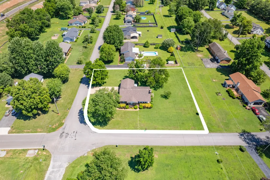 4011 Hays Drive Columbia TN 38401
