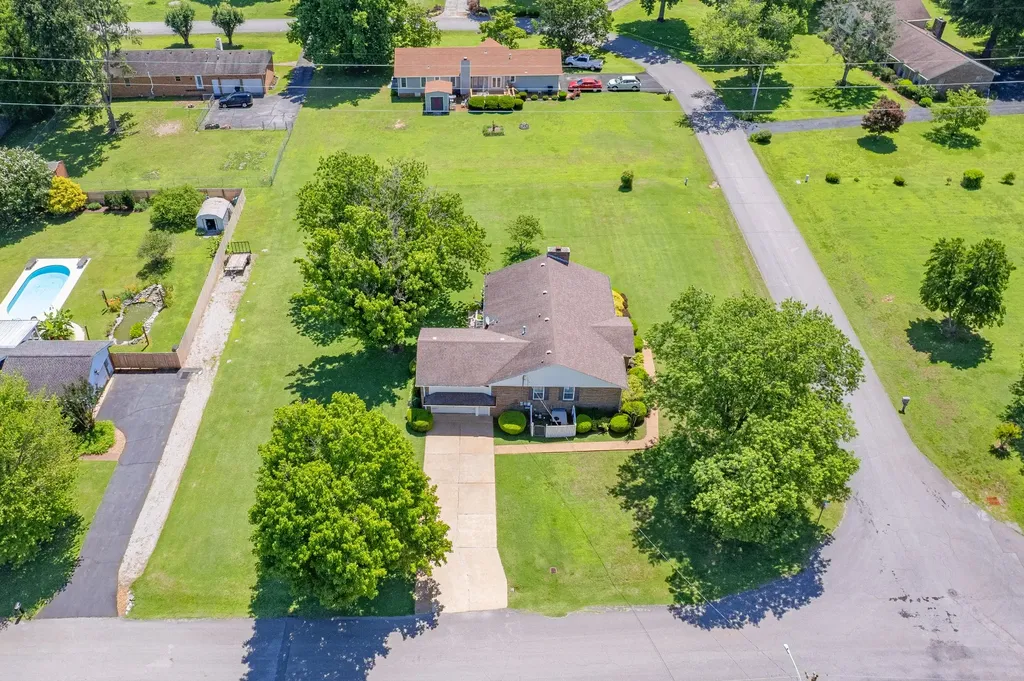 4011 Hays Drive Columbia TN 38401