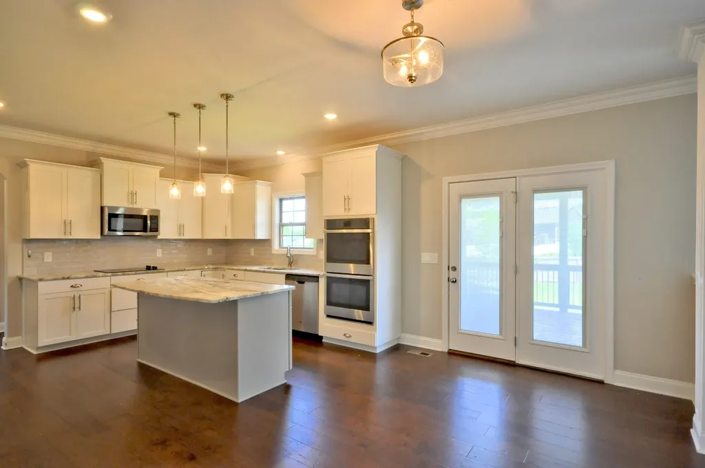 1332 Juniper Pass Clarksville TN 37043
