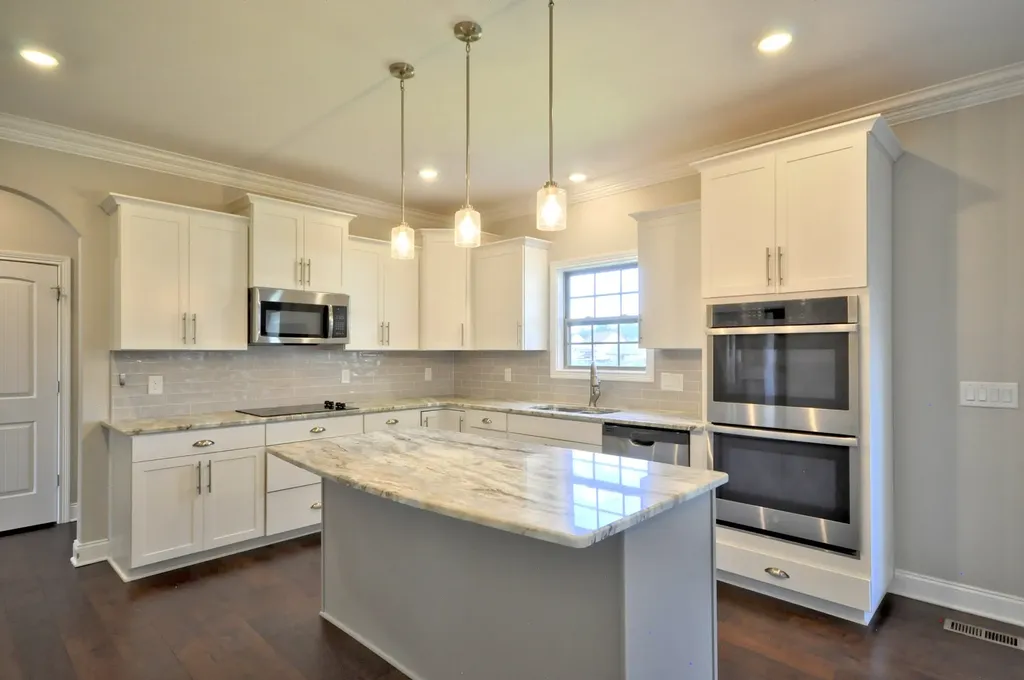 1332 Juniper Pass Clarksville TN 37043