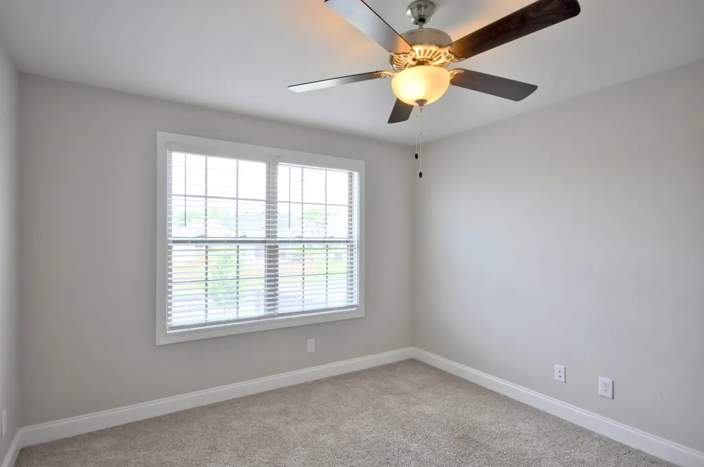 1332 Juniper Pass Clarksville TN 37043