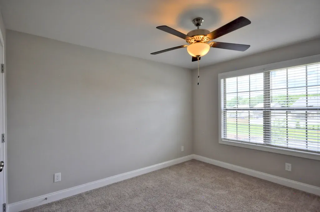 1332 Juniper Pass Clarksville TN 37043
