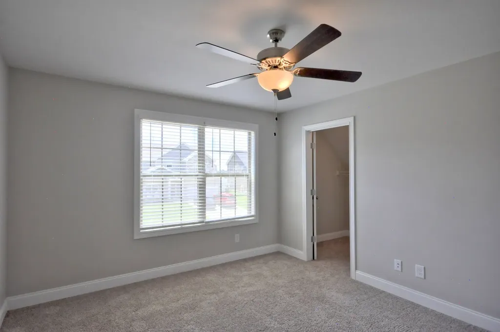 1332 Juniper Pass Clarksville TN 37043
