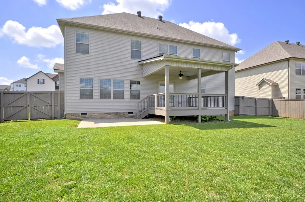 1332 Juniper Pass Clarksville TN 37043