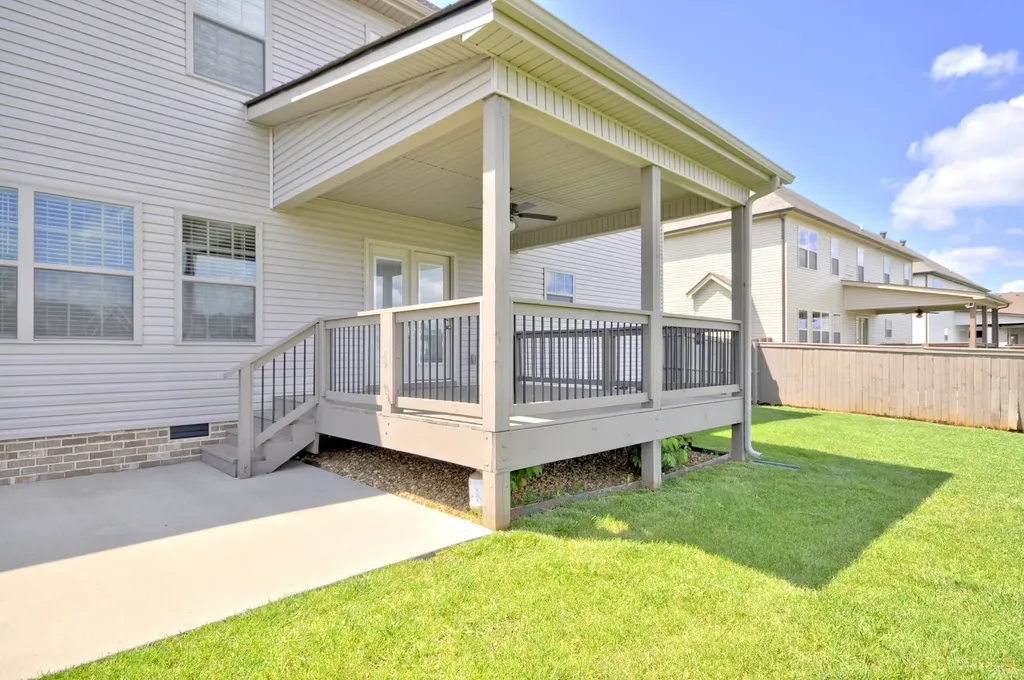 1332 Juniper Pass Clarksville TN 37043