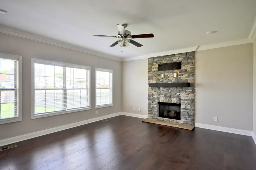 1332 Juniper Pass Clarksville TN 37043