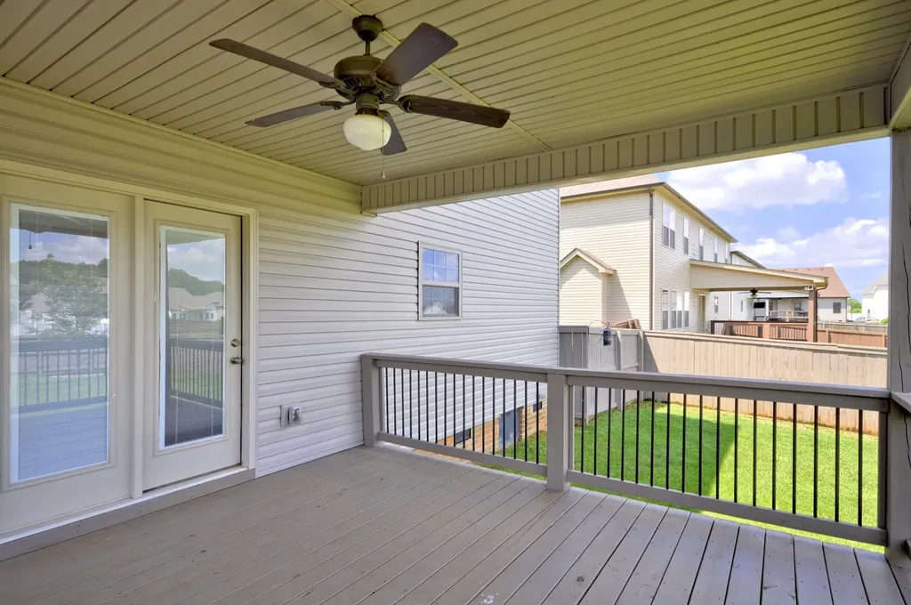 1332 Juniper Pass Clarksville TN 37043
