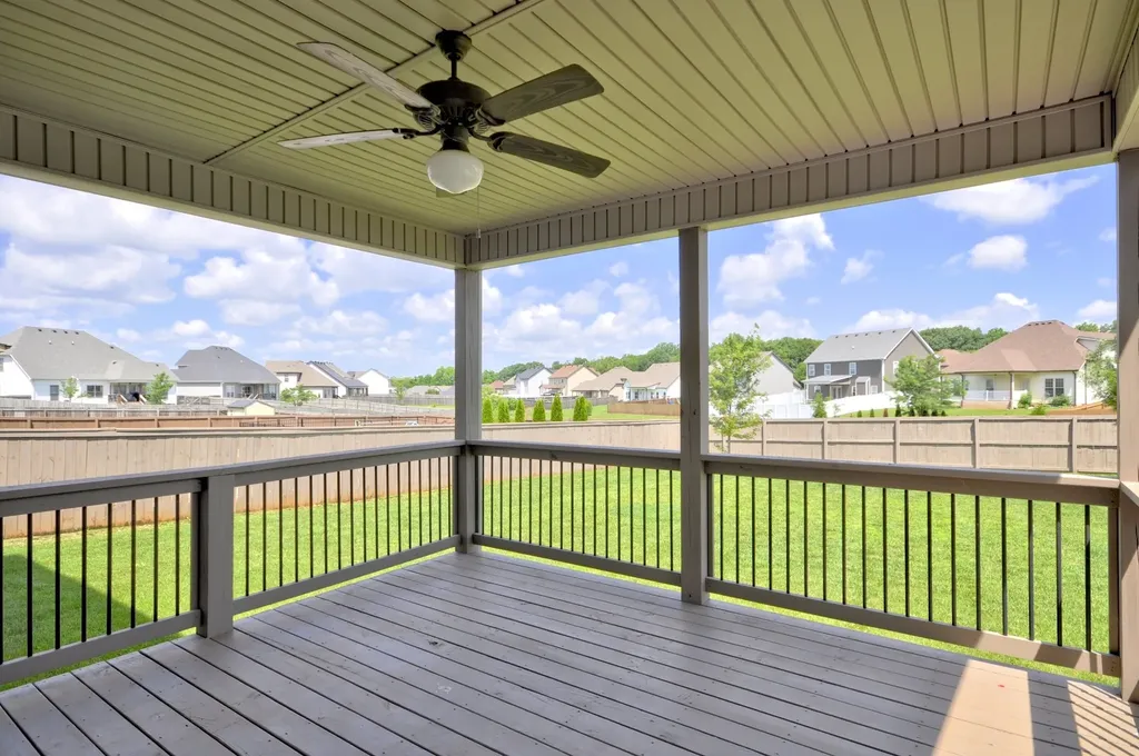 1332 Juniper Pass Clarksville TN 37043