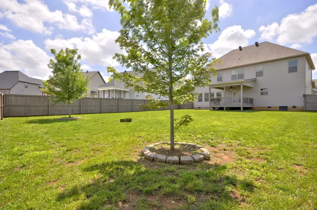 1332 Juniper Pass Clarksville TN 37043