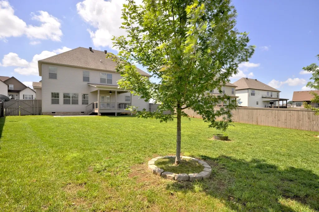 1332 Juniper Pass Clarksville TN 37043