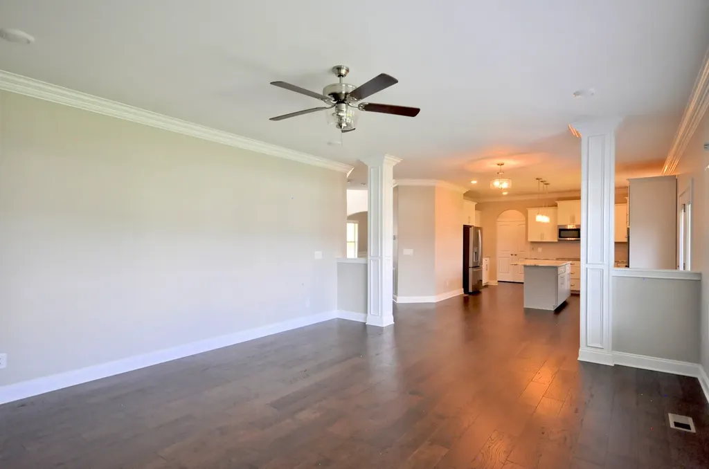 1332 Juniper Pass Clarksville TN 37043