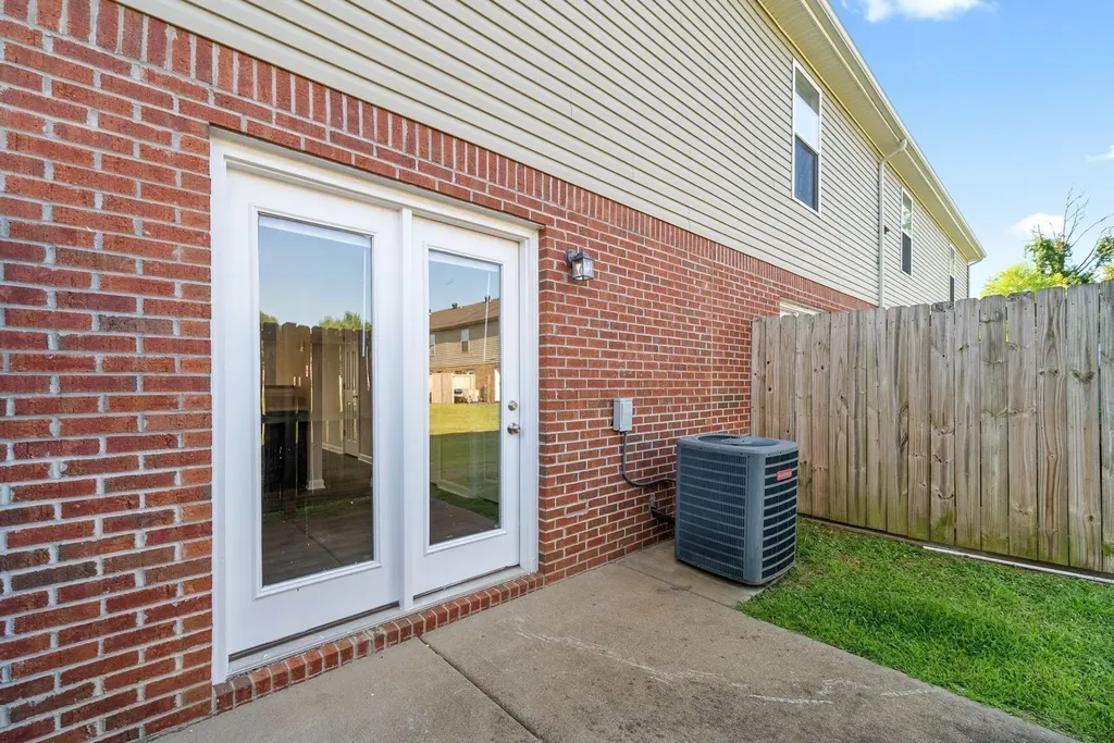124 Coyote Court Clarksville TN 37043