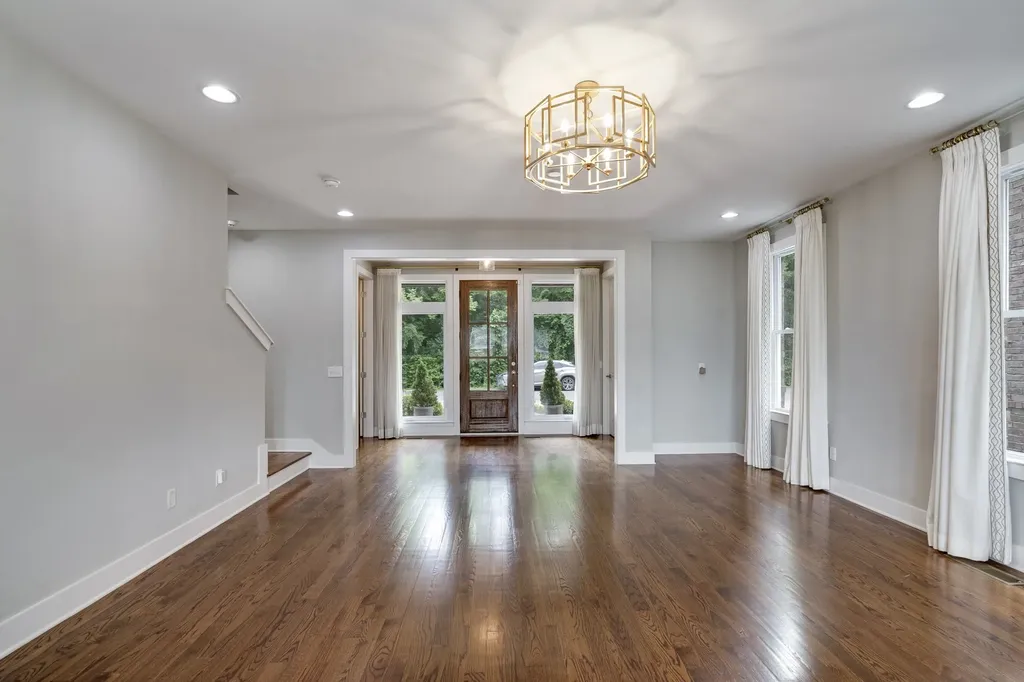 119 Demoss Road Nashville TN 37209