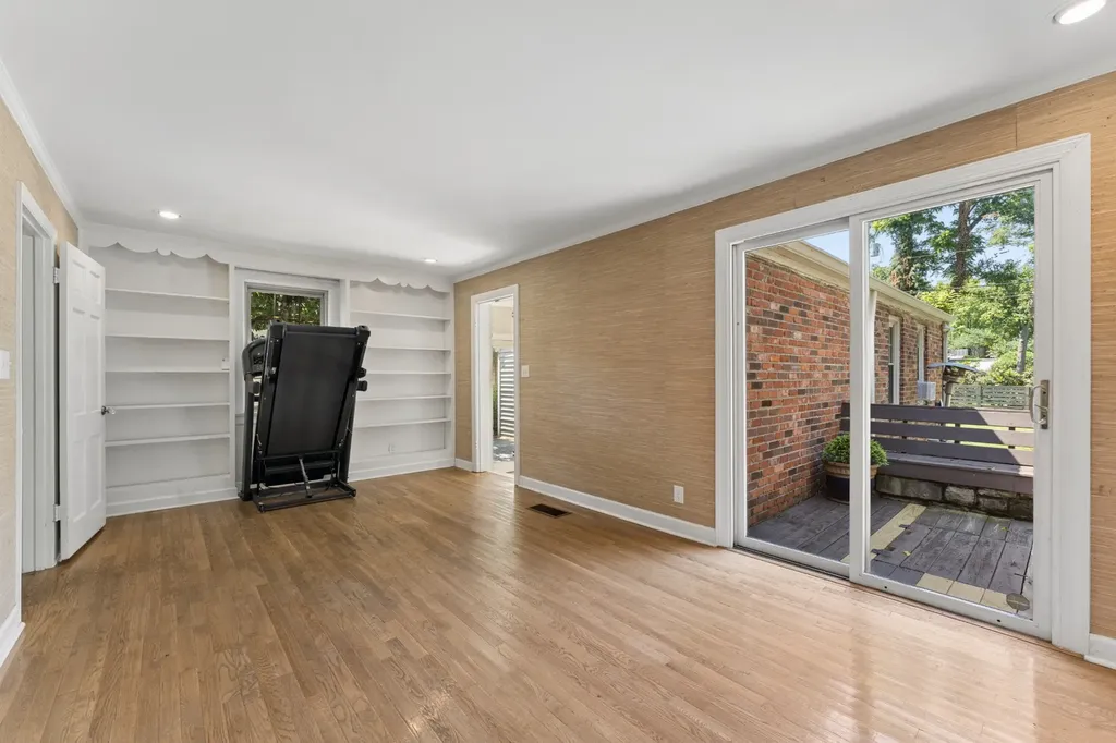 105 Brookfield Avenue Nashville TN 37205