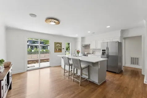 105 Brookfield Avenue Nashville TN 37205