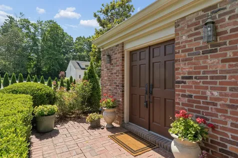105 Brookfield Avenue Nashville TN 37205