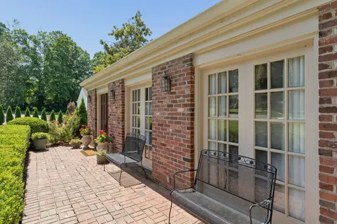 105 Brookfield Avenue Nashville TN 37205