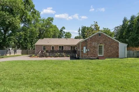 105 Brookfield Avenue Nashville TN 37205