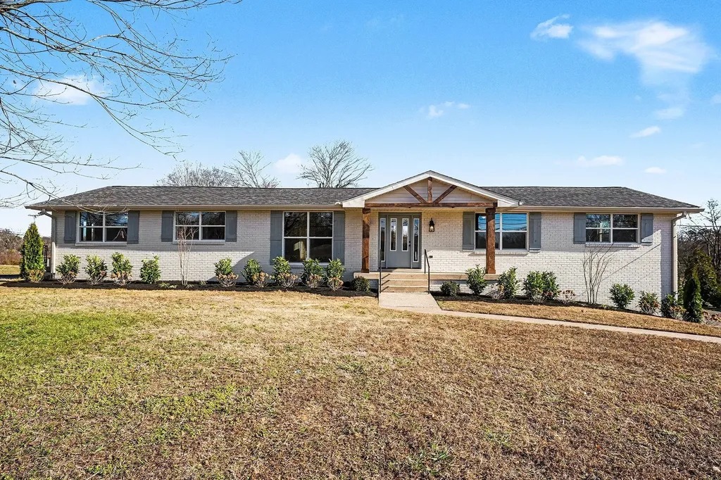 1616 Saundersville Ferry Road Mount Juliet TN 37122