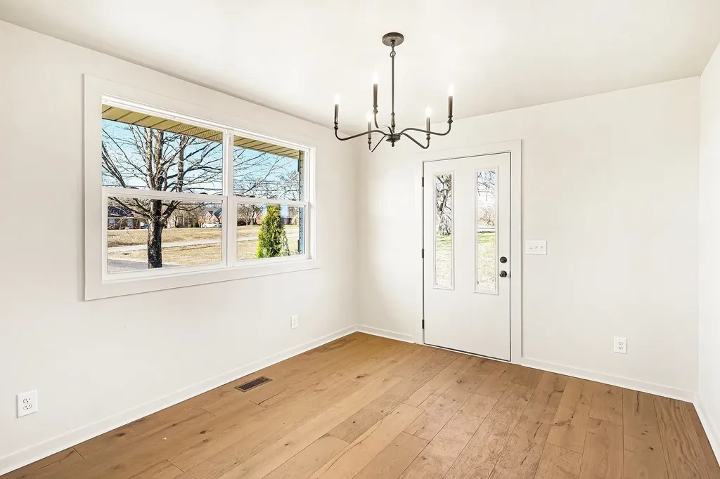 1616 Saundersville Ferry Road Mount Juliet TN 37122