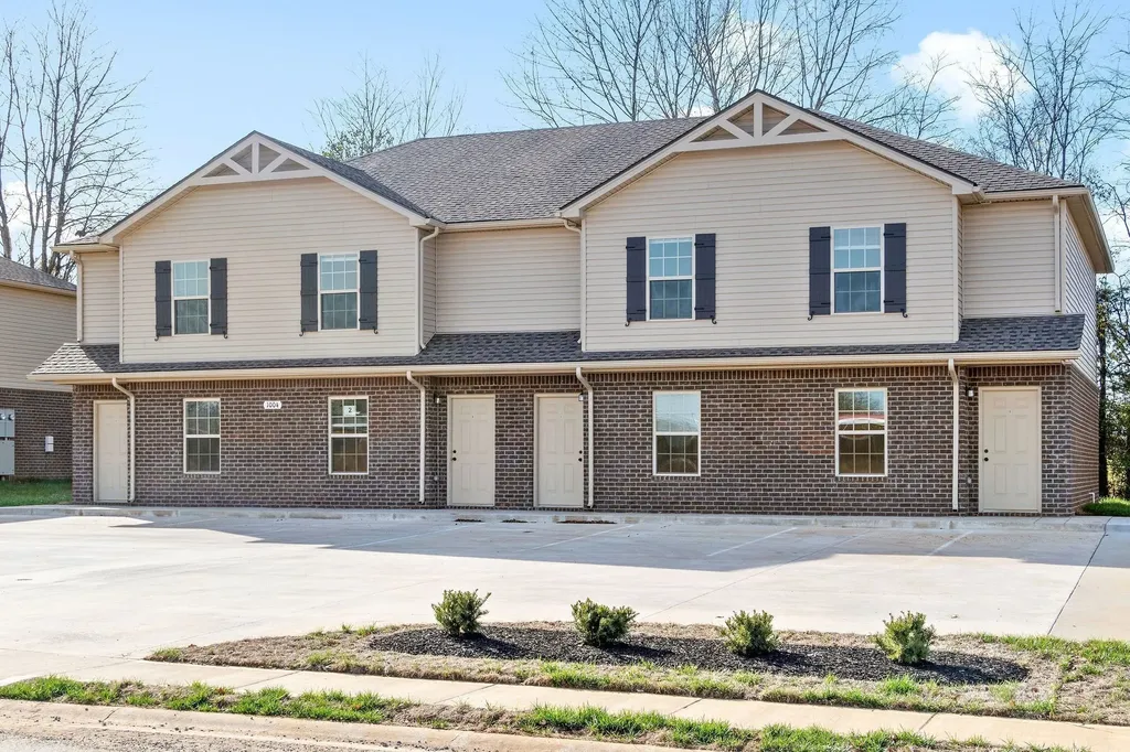 1000 Glenkirk Drive Clarksville TN 37042