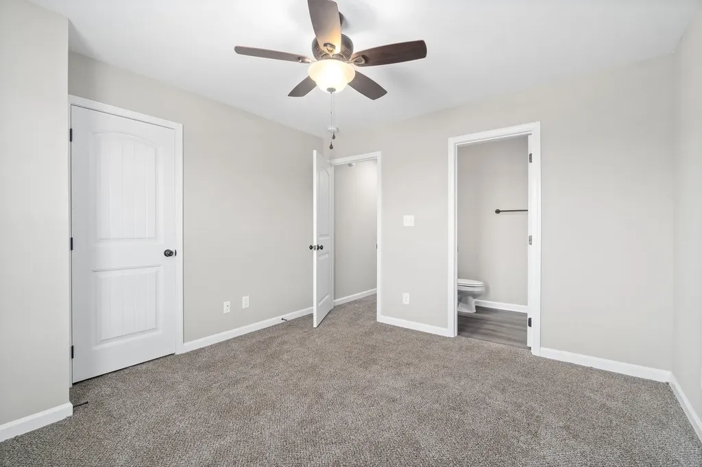 1000 Glenkirk Drive Clarksville TN 37042