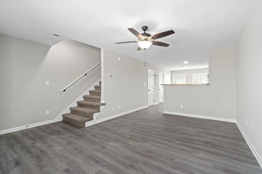 1000 Glenkirk Drive Clarksville TN 37042