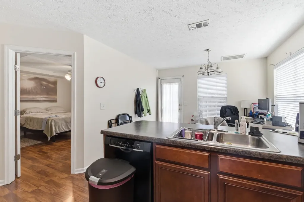 4053 George Buchanan Drive La Vergne TN 37086