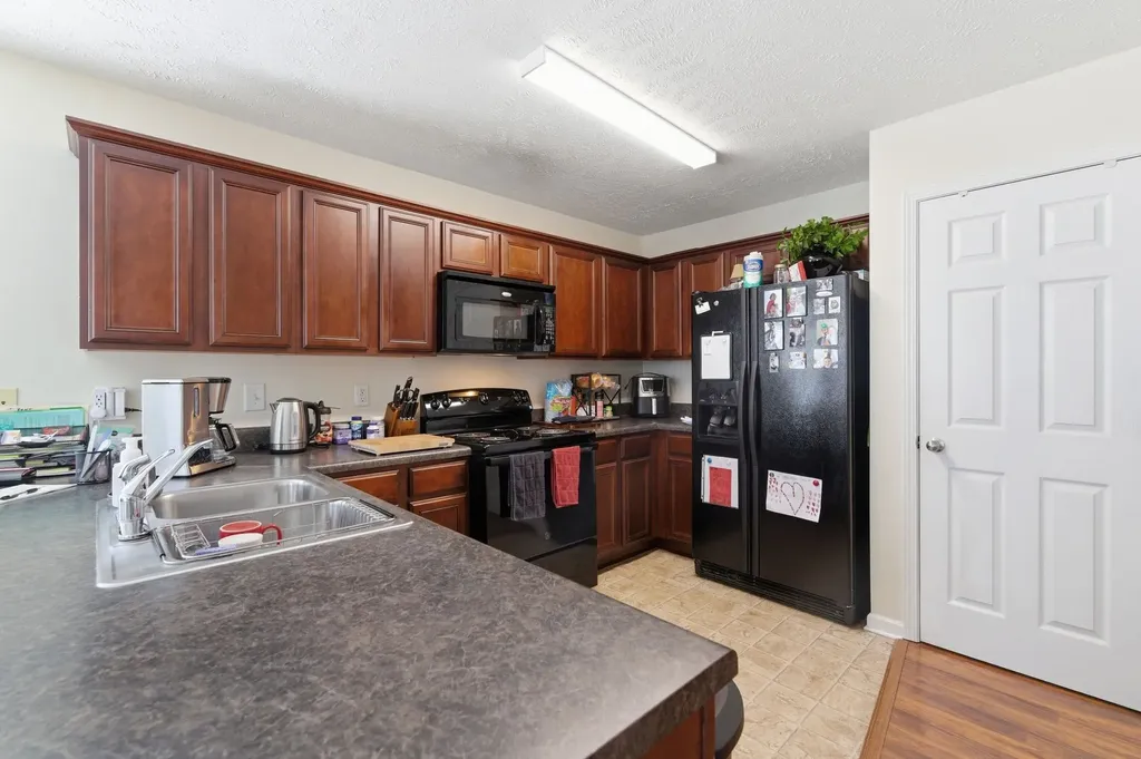 4053 George Buchanan Drive La Vergne TN 37086
