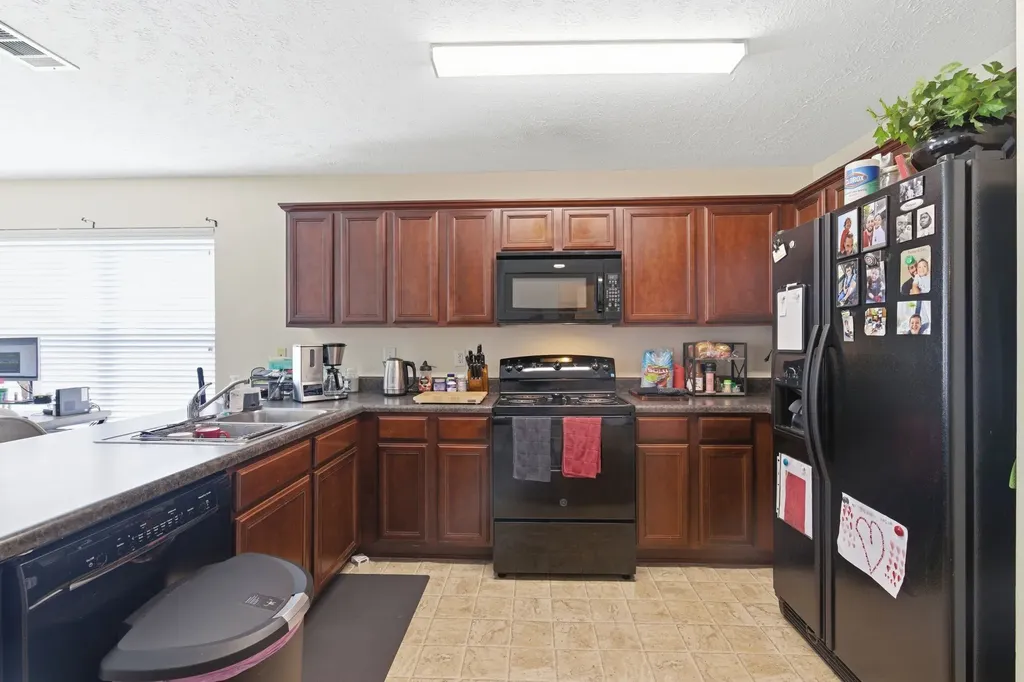 4053 George Buchanan Drive La Vergne TN 37086