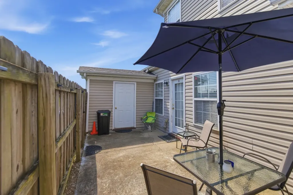 4053 George Buchanan Drive La Vergne TN 37086