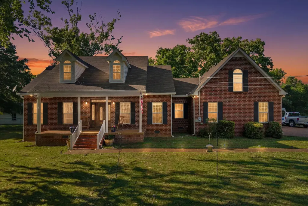 3290 Anes Station Road Lewisburg TN 37091
