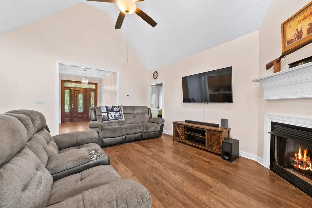 3290 Anes Station Road Lewisburg TN 37091
