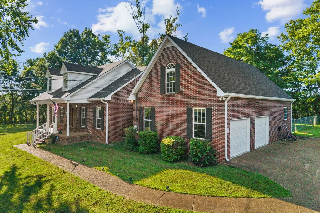 3290 Anes Station Road Lewisburg TN 37091
