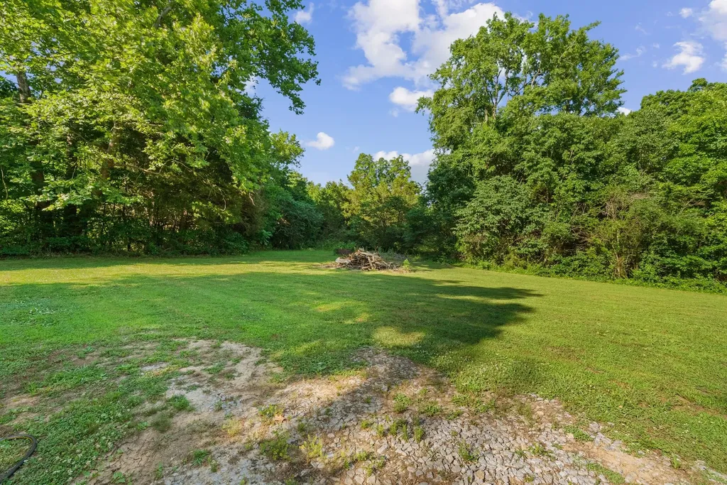 3290 Anes Station Road Lewisburg TN 37091