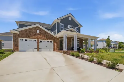 842 Nightingale Avenue Hendersonville TN 37075