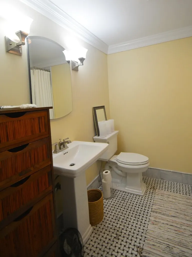 4215 Harding Pike Nashville TN 37205