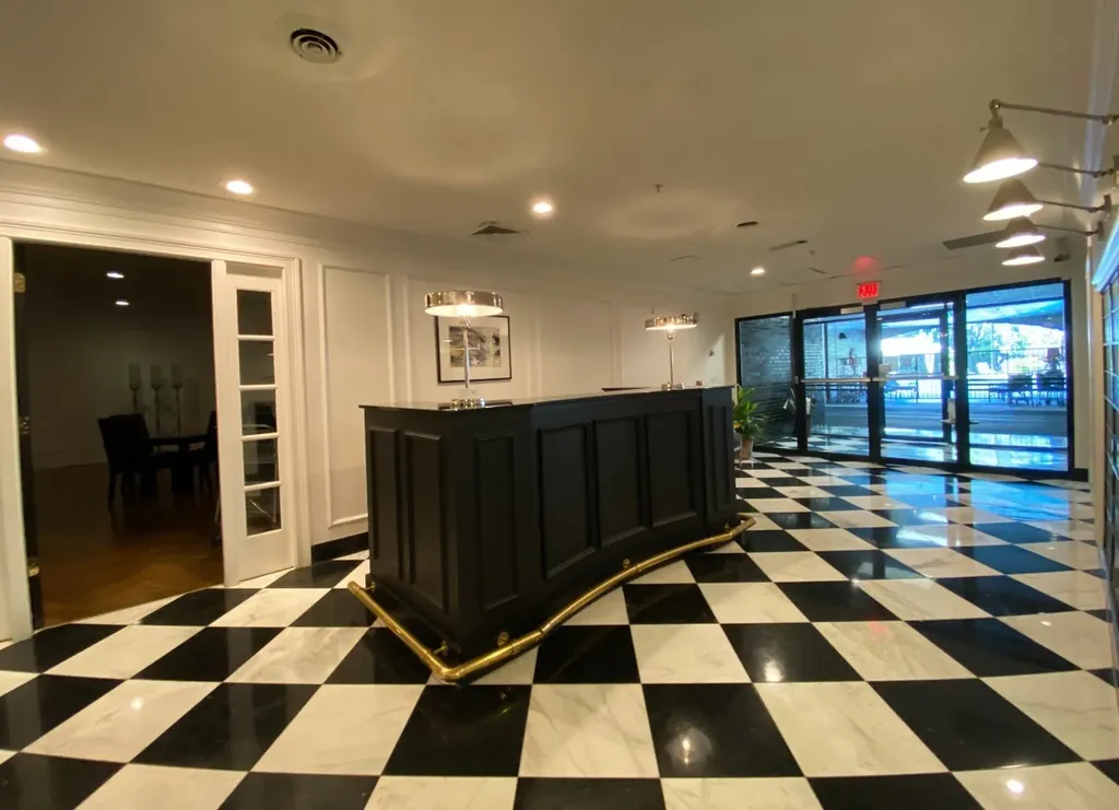 4215 Harding Pike Nashville TN 37205